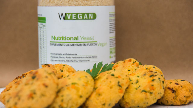 NUGGETS DE TOFU COM NUTRITIONAL YEAST SABOR FRANGO FREE